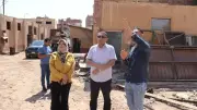 محافظ القليوبية يتفقد هدم مدخنة قها ويطمئن الأهالي على السلامة