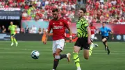 برونو فيرنانديز يفوز بجائزة أفضل لاعب في البريميرليج