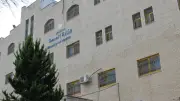 أزمة دوائية خانقة تهدد بانهيار النظام الصحي بالضفة الغربية
