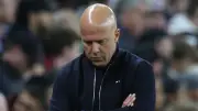 سيناريو قدوم كلوب.. جرس إنذار يحذر سلوت في ليفربول