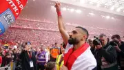 جماهير مصر والجزائر تودع محمد صلاح: كنت أملنا يا فخر العرب