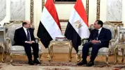 مدبولي يؤكد دعم مصر لليمن وتعزيز التعاون الثنائي خلال لقائه برئيس الوزراء اليمني