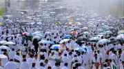 الحجاج يبدؤون مناسكهم من مشعر منى في يوم التروية