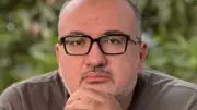 عزاء والد الشاعر هاني عبد الكريم في أجواء من الحزن