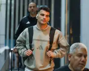 زيزو: لم أتخيل الرحيل عن الزمالك ووالدي رفض عروض مالية ضخمة من الأهلي