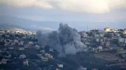 قصف إسرائيلي بالقنابل الحارقة على بلدة الحنية جنوبي لبنان وتصعيد متزايد