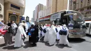 بدء تصعيد حجاج الجمعيات الأهلية إلى عرفات في أجواء آمنة