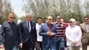 محافظ الإسماعيلية يتفقد مشروعات حياة كريمة بقرية التقدم