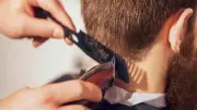 حكم حلق الشعر وقص الأظافر للمضحي.. متى يجوز؟