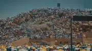 حجاج بيت الله الحرام يؤدون الركن الأعظم بالوقوف بعرفات في مشهد إيماني مهيب