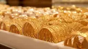 الذهب يتراجع بقوة بعد الضربات الأمريكية لإيران والأسواق مضطربة