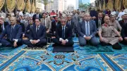 محافظ الجيزة يؤدي صلاة عيد الأضحى بمسجد مصطفى محمود ويتبادل التهاني مع المواطنين