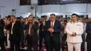 محافظ الإسماعيلية يؤدي صلاة عيد الأضحى بمجمع الشهداء الإسلامي