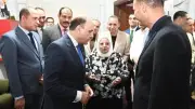 محافظ الغربية يشارك الأيتام وكبار السن فرحة عيد الأضحى ويوزع هدايا الرئيس