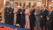 السيسي يؤدي صلاة عيد الأضحى بالعاصمة الجديدة ويشارك في ذبح الأضاحي