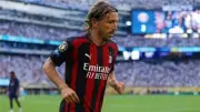مفاجأة بشأن اعتزال مودريتش بعد رحيل أليجري عن ميلان