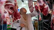 نعمة تقتحم عالم الرجال وتختار الجزارة: أقوى من الساطور
