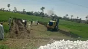 حملات مكثفة لإزالة التعديات على الأراضي في قرى بني سويف وناصر والفشن