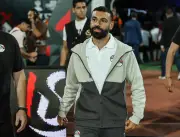 محمد صلاح في ستاد القاهرة لمؤازرة المنتخب في ودية روسيا