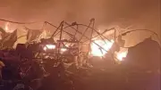 احتراق خيام نازحين بقصف إسرائيلي في خانيونس