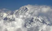 لماذا لا يوجد رقم ثابت لارتفاع جبل إيفرست؟