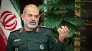 الحرس الثوري يهدد بكسر حصار مضيق هرمز عبر المفاوضات أو التحرك المباشر