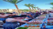 مهرجان فواكه الغردقة يرفع إشغالات الفنادق في ثالث أيام عيد الأضحى