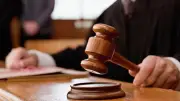 متى تنتقل العلامة التجارية مع بيع النشاط؟ القانون يوضح الضوابط