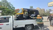حملة مكبرة لمصادرة التوك توك المخالف في حي المعادي