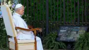 البابا لاون يدعو لجعل الصلاة طريقاً للسلام في ختام الشهر المريمي