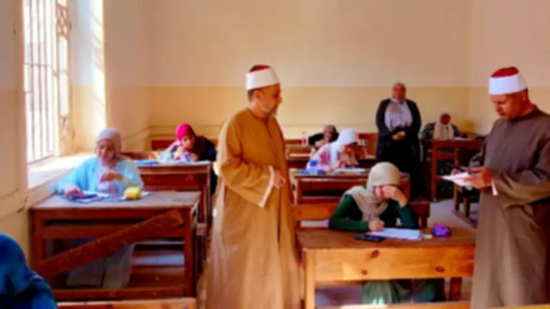 آلام الولادة تفاجئ طالبة ثانوية أزهرية بالشرقية أثناء الامتحان