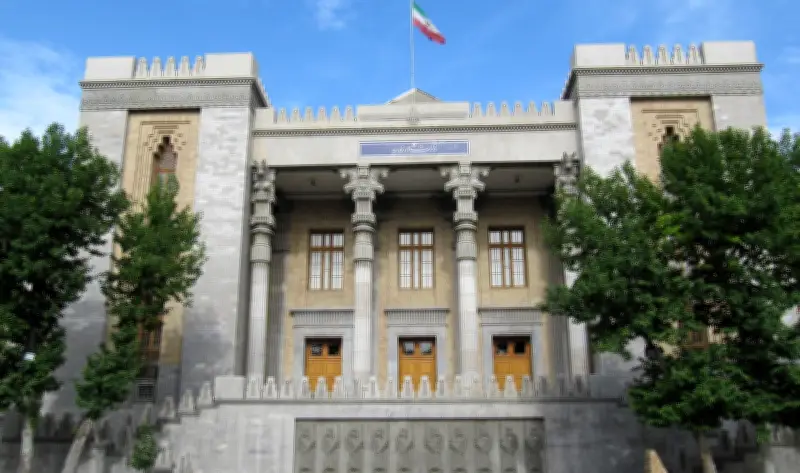 إيران تكشف حقيقة ربط الإفراج عن الأموال بشراء منتجات أمريكية