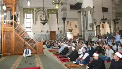 نقل صلاة الجمعة من مسجد الإمام الحسين بالقاهرة وافتتاح 10 مساجد جديدة