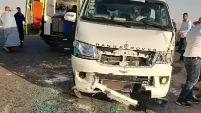 إصابة 12 شخصًا في انقلاب ميكروباص بالطريق الصحراوي الغربي في المنيا