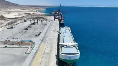 وزير النقل يشهد انطلاق التشغيل التجريبي لمحطة سفاجا 2 متعددة الأغراض