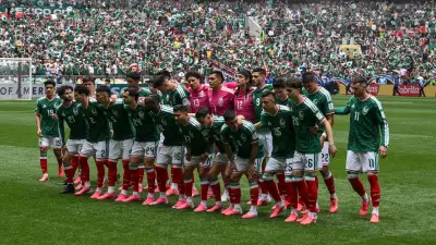 سر الأحذية الوردية التي تهيمن على كأس العالم 2026