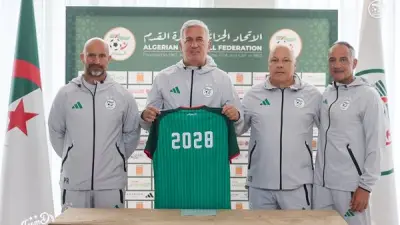 تجديد عقد مدرب الجزائر بيتكوفيتش حتى 2028 قبل كأس العالم
