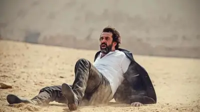 كريم عبد العزيز يعلن انطلاق تصوير فيلمه الجديد «الفيل الأزرق 3»