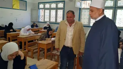 4681 طالبًا بالثانوية الأزهرية أدبي يؤدون امتحان النحو في الدقهلية
