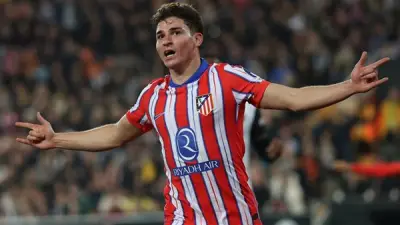 برشلونة يقترب من حسم صفقة جوليان ألفاريز لمدة 5 مواسم