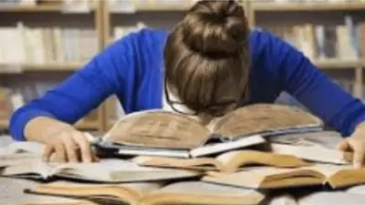 5 خطوات لإنقاذ ابنك من التوتر خلال امتحانات الثانوية العامة.. ابتعد عن الضغط العصبي