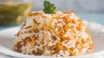 سر عمل الأرز بالشعرية مثل المطاعم.. 7 خطوات لحبات مفلفلة وطعم شهي