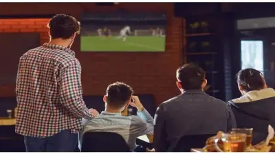 سؤال بسيط أثناء كأس العالم قد ينقذ حياة صديقك.. وطبيبة تكشف حقائق مهمة