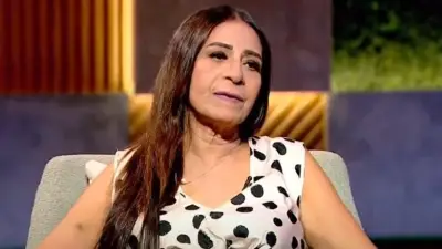 عفاف مصطفى تنهار على الهواء وتكشف معاناتها مع فقدان والدتها