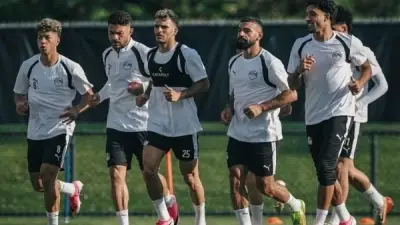الشحات يحذر من العقلية المصرية قبل مواجهة نيوزيلندا في كأس العالم