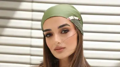 ملك أحمد زاهر تخطف الأنظار بإطلالة صيفية جريئة وأنيقة