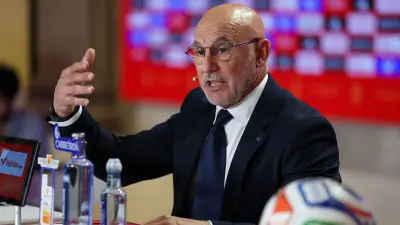 دي لا فوينتي يوجه صفعة جديدة لريال مدريد بعد استبعاده من الترشيحات