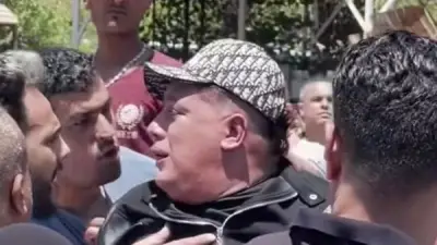 لليوم الثاني.. حمو بيكا يستقبل عزاء والده في العجمي بالإسكندرية