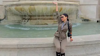 يارا السكري تتألق بإطلالة كاجوال عصرية وتكشف عن أمنيتها في الحب
