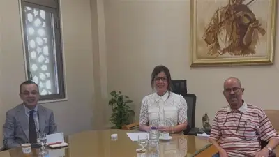 وزيرة الثقافة تبحث مع المترجم سمير عبد ربه تعزيز الترجمة وتدريب الشباب